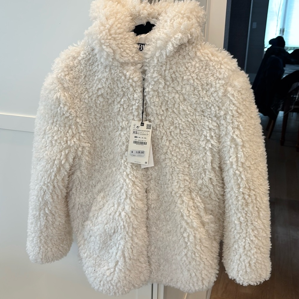 Brand new with tags ivory white Zara women teddy coat with hood size xs